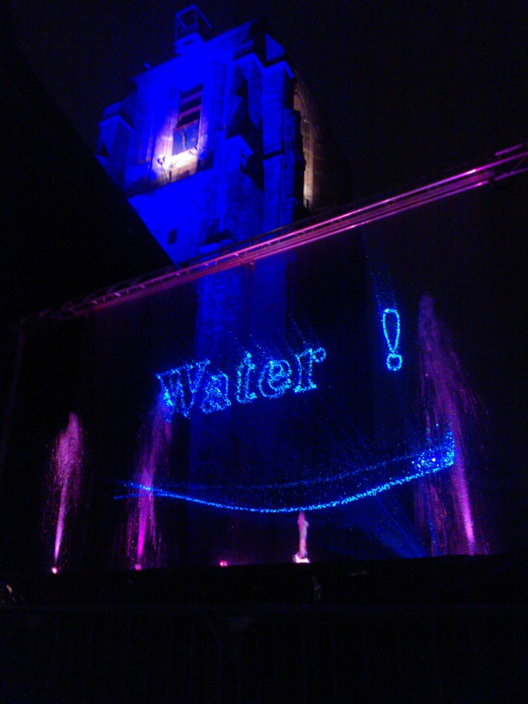 Waterscherm,vallend water, Laserprojectie, laserprojecties, waterschermen, gekleurde, fonteinen,led verlichting