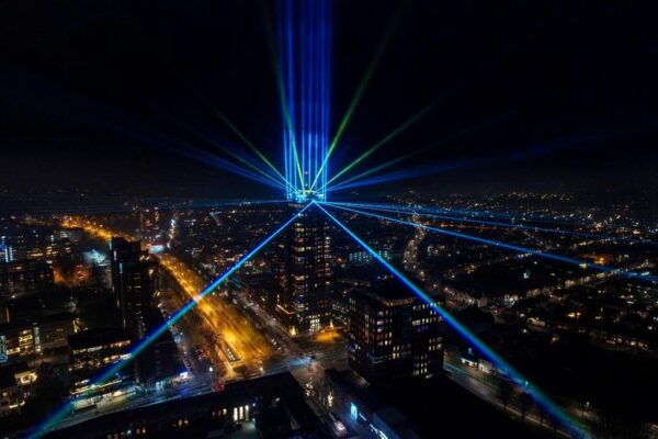 Enschede-dtllaser-space cannons-laserstralen (2)