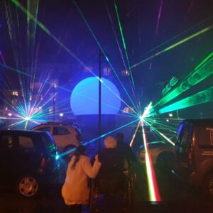 Zinn dtlllaser lasershow buiten bejaardenhuis 7 scaled