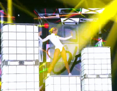 DTL_LEDTANKS_TheVoiceLiveshow2_11